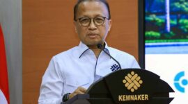 Kepala Barenbang Ketenagakerjaan Kemnaker, Anwar Sanusi, saat memberikan keterangan pers terkait penutupan Program Magang Nasional (MagangHub) Batch III Angkatan I di Jakarta. (Foto: Dok. Humas Kemnaker)