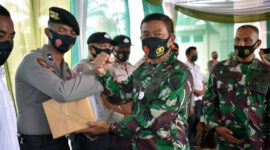 FOTO : Pangdam II/Sriwijaya Mayjen TNI Agus Suhardi Ketika Kunjungi Mapolsek Muara Tembesi Kabupaten Batanghari, Rabu (09/09/20).