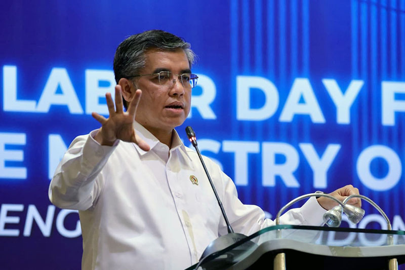 Menteri Ketenagakerjaan RI, Yassierli, menyampaikan sambutan dalam pembukaan Forum Jejaring Kemitraan Penempatan Tenaga Kerja Dalam Negeri di Jakarta, Selasa (7/4/2026). (FOTO : Dok. Biro Humas Kemenaker)