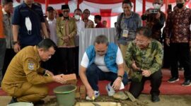 Acara Peletakan Batu Pertama Pembangunan Pabrik Minyak Sawit PT NGE di Kabupaten Batanghari, Selasa, (2/8/22). FOTO : Hms/Noval