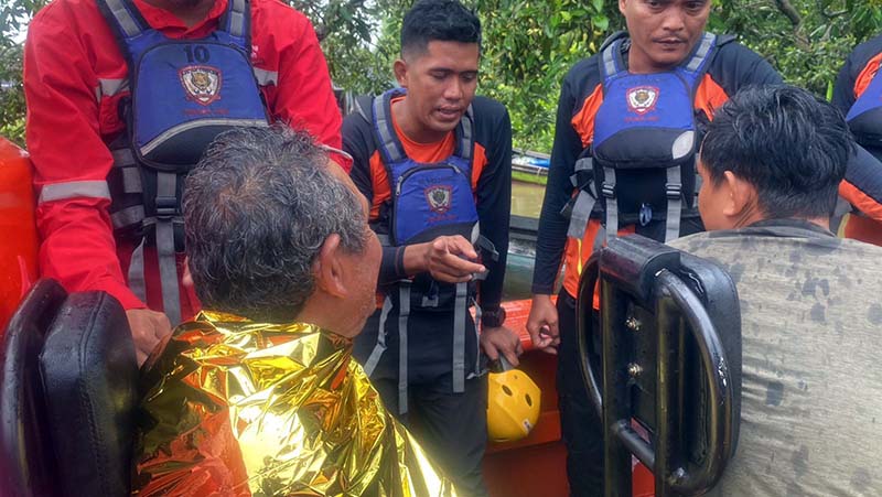 Dua Nelayan Hilang di Perairan Tanjung Jabung Timur Ditemukan Selamat. FOTO : SAR Jambi
