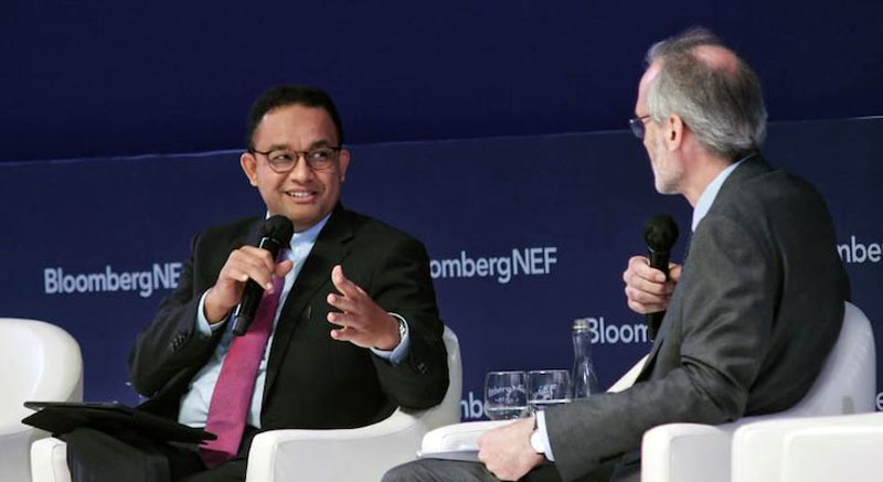 Anies Baswedan saat menjadi pembicara Bloomberg NEF Summit yang merupakan rangkaian G20 di Nusa Dua, Bali/Net