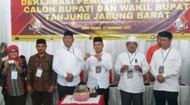 Pengundian Nomor Urut Paslon Pilbup Tanjabbar, Hairan-Amin 3, Anwar Sadat-Katamso 1 dan Cici-Muklis 2. FOTO : LT