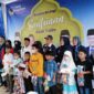 DPW NasDem Provinsi Jambi Bagikan Santuna pada 100 Anak Yatim di Kelurahan Kenali Asam Bawah, Jumat (15/4/22). FOTO : Noval