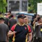Dansat dan Anggota Brimob Polda Jambi Saat Ikuti Olahraga Bersama Sinergi TNI-Polri di Lapangan Makorem 042/Gapu, Selasa, 9 Mei 2023. FOTO : Hms