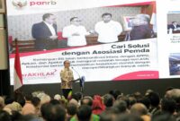 Menteri PANRB Abdullah Azwar Anas saat memberikan arahan pada Rapat Koordinasi Persiapan Pengadaan ASN Tahun 2022 di Jakarta, Selasa (13/09/22). FOTO : Hms Menpan RB
