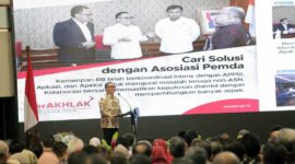 Menteri PANRB Abdullah Azwar Anas saat memberikan arahan pada Rapat Koordinasi Persiapan Pengadaan ASN Tahun 2022 di Jakarta, Selasa (13/09/22). FOTO : Hms Menpan RB
