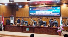 Dokumentasi Rapat Paripurna Penyampaian Nota Pengantar 2 Raperda Pemkab dan 3 Raperda Inisiatif DPRD. FOTO : HMS