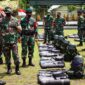 Kepala Kelompok Staf Ahli Pangdam II/Sriwijaya Brigjen TNI Muchamad Bayu Haritomo mewakili Pangdam II/Swj memeriksa kesiapan Satgas Yonif R 142/KJ yang akan melaksanakan Tugas Satuan Organik Papua Makoyonif R 142/KJ, Senin (07/02/22). FOTO : PENREM.