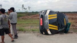 Mobil Patwal Iringan Bupati Tanjab Barat Alami Kecelakaan. FOTO : Ist
