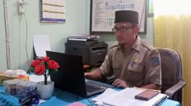 Kepala SMP Negeri 2 Kuala Tungkal Pauzan Najri, S. Pd. FOTO : lintastungkal