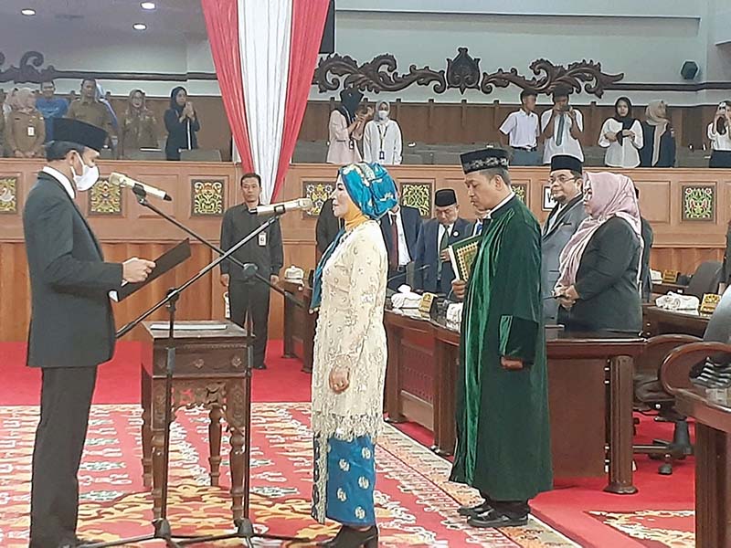 Prosesi PAW Sri Herlita Gantikan Agus Rama Jadi Anggota DPRD Provinsi Jambi. FOTO : Ist
