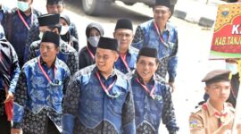 Kafilah Tanjabbar Meriahkan Pawai Ta'aruf MTQ ke-51 di Sungai Penuh. FOTO : Ist