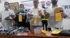 Kasubdit III Ditresnarkoba Polda Jambi AKBP Sanusi Saat Pres Rilis di Mapolda Jambi. FOTO : Dhea/Ist