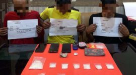 
Pelaku MR, RH dan AP beserta Barang Bukti Diamankan di Polresta Jambi Guna Pemeriksaan Lebih Lanjut. FOTO : HUmas
