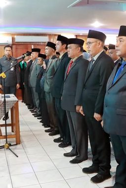 Sekda Tanjab Barat Lantik 52 Pejabat Administrator dan Pengawas, Berikut Nama-Namanya