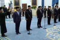 Presiden Prabowo Subianto memimpin prosesi pelantikan sejumlah menteri, wakil menteri, dan kepala lembaga baru Kabinet Merah Putih di Istana Negara, Jakarta, pada Senin, 27 April 2026. (FOTO : BPMI Setpres)