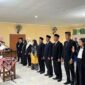 Sekda Tanjab Barat H. Agus Sanusi Saat Melaksanakan Pelantikan di Aula Lantai 2 Kantor BKPSDM Tanjab Barat, Selasa (27/6/23). FOTO : Ist