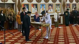 Gubernur Jambi Al Haris Saat Melantik Mukti Sa’id, SE, ME jadi Penjabat (Pj) Bupati Merangin di Auditorium Rumah Dinas Gubernur Jambi, Jum'at (22/9/23). FOTO : Kominfo