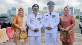 Bupati dan Wakil Bupati Tanjab Barat Drs. H. Anwar Sadat, M.Ag dan Dr. H. Katamso SA, SE., ME   Beberapa Saat Akan Mengikuti Proses Pelantikan oleh Presiden Prabowo Subianto di Istana Kepresidenan, Jakarta, Kamis (20/02/2025). FOTO : PROKOPIM