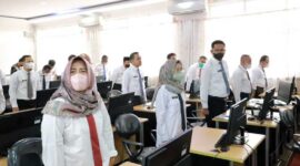 Peserta Ujikom Lelang JPTP 12 OPD Pemkab Tanjab Barat di UPT Penilaian Kompetensi Pekanbaru, Riau, Rabu (15/2/22). FOTO : DOK.PIM