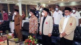 Bupati H. Anwar Sadat pada acara Pelantikan Pengurus Pimpinan Pemuda Muhammadiyah Kabupaten Tanjung Jabung Barat Periode 2021-2024 di Tungkal Hotel Kuala Tungkal, Senin (27/12/21). FOTO : Istimewa.