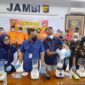 Dirnarkoba Polda Jambi, Kombes Pol Thomas Panji Susbandharu Memimpin Pemusnahan di Mapolda Jambi, Selasa (18/10/22). FOTO : Dhea