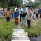 Kapolsek Betara AKP S Harefa, SE, MM dan Anggota Melakukan Evakuasi dan Identifiksi di Tempat Kejadian, Sabtu (25/12/21). FOTO : Hms Polsek Betara