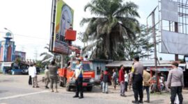 Polres Merangin Berikan Pengamanan Penertiban APK dan APS Caleg, Rabu (8/11/23). FOTO HUMAS RES