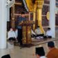 Gubernur Jambi Al Haris Saat Membuka Perdana Pengajian bagi Pegawai Negeri Sipil (PNS) atau ASN di lingkungkan Pemerintah Provinsi Jambi di masjid Al-Falah Kota Jambi, Jum'at (21/1/22). FOTO : ISt  