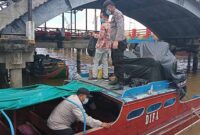 FOTO : Pasca Bom Bunur Diri di Makassar, Polres Tanjab Barat Tingkatkan Patroli Terpadu Pengamanan Rumah Ibadah dan Pintu Masuk Jalur Laut, Minggu (28/03/21)
