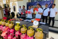 Komitmen Kapolda Jambi Dalam Melindungi Rakyat Kecil, Ditreskrimsus Polda Jambi Ungkap Pengoplosan Gas Subsidi Secara Ilegal. FOTO : VIRYZHA