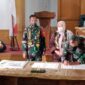 FOTO : oleh Danrem 042'Gapu Brigjen TNI M. Zulkifli Saat Memimpin Upacara Penutupan TMMD ke 110 Kodim 0415/Batanghari di ruang Pola Kantor Bupati Muaro Jambi, Rabu (31/03/21).