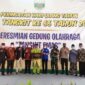 Wabup Muaro Jambi Resmikan GOR Tangkit Emas, Desa Tangkit, Kecamatan Sungai Gelam, Senin (28/2/22). FOTO : Kominfo
