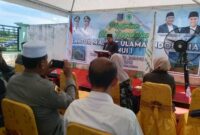 Bupati Tanjung Jabung Barat H. Anwar Sadat saat memberikan sambutan peresmian Kantor MUI yang ditandai dengan pemotongan pita oleh Hj. Fadhilah Sadat, Senin (19/12/22). FOTO : Bas/LT