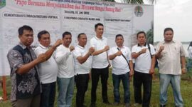 Peringatan Hari Lingkungan Hidup se Dunia Tahun 2022 Provinsi Jambi dengan lokasi acara di pinggir Sungai Batanghari Desa Senaung, kecamatan Jaluko Muaro Jambi, Kamis (02/6/22). FOTO : Ist
