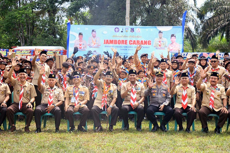 Bupati Anwar Sadat Buka Perkemahan Jambore Pramuka Tanjab Barat Tahun 2025 Diikuti 500 Peserta. FOTO : PROKOPIM