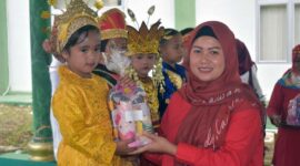 Persit KCK Koorcab Rem 042 PD II Sriwijaya Gelar Lomba Agustusan Bagi Anggota dan Anak TK Kartika. FOTO : Penrem042