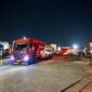 Menjaga kelancaran pasokan! Aktivitas pengisian armada mobil tangki di Integrated Terminal Pontianak yang digenjot sejak dini hari. Langkah build up stock secara proaktif ini dilakukan Pertamina Patra Niaga untuk mempercepat normalisasi distribusi BBM di wilayah Kalimantan Barat. (FOTO : Dok. Pertamina)