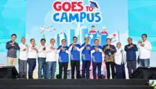 Rektor ITS Prof. Bambang Pramujati bersama manajemen PT Pertamina (Persero) dan jajaran Direksi Pertamina Patra Niaga dalam pembukaan Pertamina Goes to Campus (PGTC) 2026 di Kampus ITS, Surabaya, Selasa (15/9). (FOTO : Dok. Pertamina)