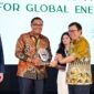 Direktur Pemasaran PT Pertamina Trans Kontinental (PTK) Albertus Anto Budi Santosa (kedua kiri) bersama para pemangku kepentingan industri biodiesel dalam forum 6th Palm Biodiesel Conference 2026 bertajuk "The Role of Palm for Global Energy" di Nusa Dua, Bali. (FOTO : Dok. PERTAMINA)
