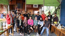 PetroChina Terima Kunjungan Jurnalis Media Nasional di Betara Gas Plant (BGP) Recreation Hall, Control Room, Kecamatan Betara, Kabupaten Tanjung Jabung Barat, Provinsi Jambi, pada Rabu (18/10/23). FOTO : TIM Media