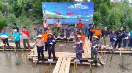 SKK Migas-PetroChina Sukseskan Peringatan Hari Mangrove Sedunia Tahun 2022 di Tanjab Barat. FOTO : Ist