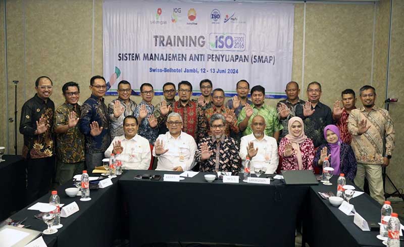 Training ISO 37001 Batch I di BW Luxury Hotel Jambi. Kini PetroChina kembali menggelar Training Batch II, bertempat di Swiss-Belhotel Jambi pada Rabu, 12 Juni 2024. FOTO : Tim Media