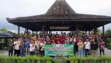 Polda DIY bersama DPKP dan Forkom Petani Milenial Korwil DIY saat mengadakan Kumpul Konco Tani di JAP, Kulon Progo, Kamis (27/2/2025)/Foto: Polda DIY