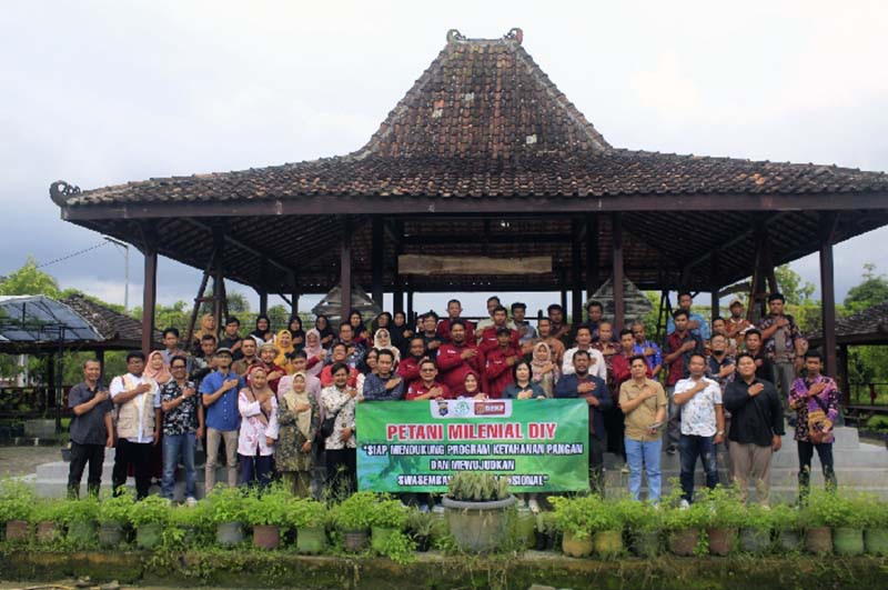 Polda DIY bersama DPKP dan Forkom Petani Milenial Korwil DIY saat mengadakan Kumpul Konco Tani di JAP, Kulon Progo, Kamis (27/2/2025)/Foto: Polda DIY