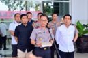 Kapolda Jambi Irjen Pol. Krisno H. Siregar saat memimpin konferensi pers pengungkapan kasus dugaan perdagangan bayi 8 bulan di Mapolda Jambi, Rabu (29/7/2026). (Foto: Dok. Humas Polda Jambi)