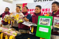 Direktur Reserse Narkoba (Dirresnarkoba) Polda Jambi, Kombes Pol Dr Ernesto Seiser Saat Pres Rilis Gagalkan Peredaran Sabu Seberat 12 Kilogram Jaringan Internasional. FOTO : Dhea