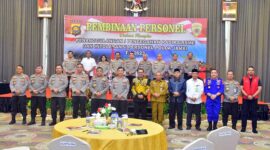 Kapolda Jambi Irjen Pol Rusdi pada kegiatan pembinaan personel guna penanggulangan / pencegahan radikalisme dan intoleransi personel Polda Jambi di Ballroom Swiss-Bellhotel, Selasa, (06/6/23). FOTO : Hms