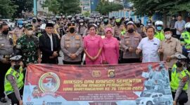 Kapolda Jambi Irjen Pol. A. Rachmad Wibowo Memimpin Langsung Bakti Sosial (Baksos) dan Bantuan Sosial (Bansos) Religi Peringatan Hari Bhayangkara ke-76, Senin (20/6/22). FOTO : Humas Polda Jambi